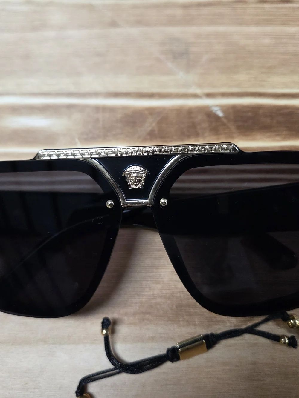 Unisex Black and Gold Aviator Sunglasses